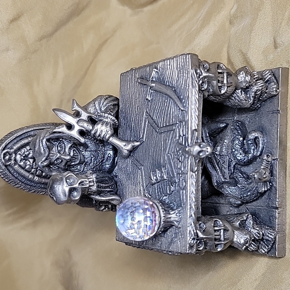 Myth & Magic Dark Secrets "Guardian Of The Demons" Figurine (#6210)